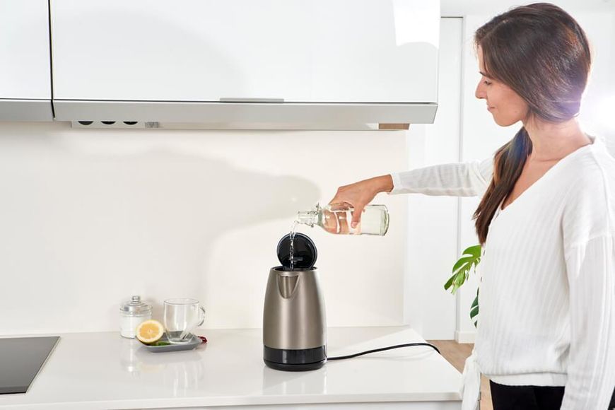 Електрочайник BLACK+DECKER BXKE2201E BXKE2201E фото