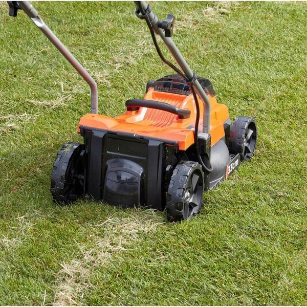 Газонокосарка акумуляторна BLACK+DECKER BCMW33184L2 BCMW33184L2 фото