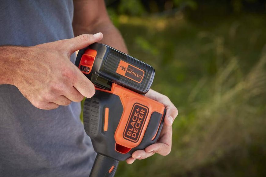 Триммер аккумуляторный бесщеточный BLACK+DECKER BCSTE636L1 BCSTE636L1 фото
